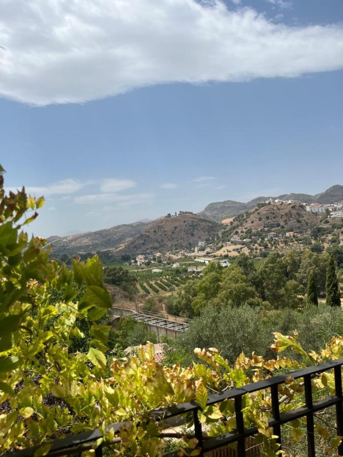La Barranca De La Barca Bed & Breakfast Alora Exterior photo